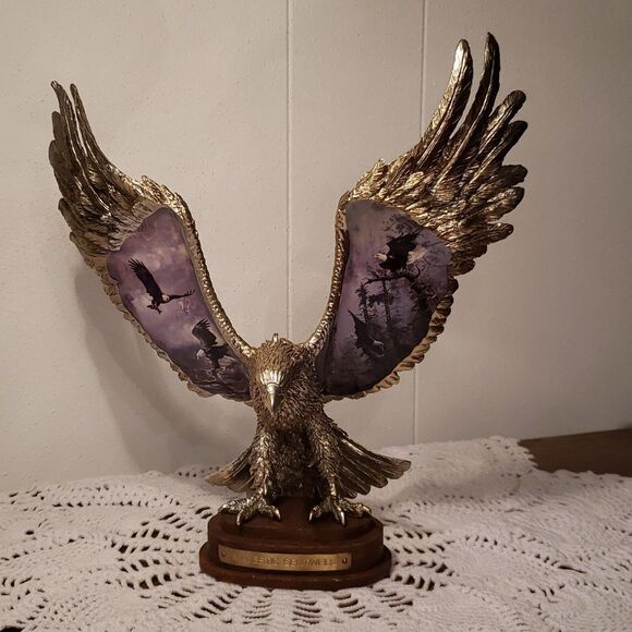 Bradford Exchange "Majestic Sentinels" from On Eagle's Wings Collection Statue - Picture 1 of 8
